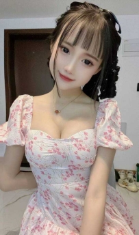 昆明官渡区邻家小妹姿势很棒