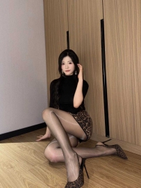 【北京】撕开丝袜征服她爽感十足