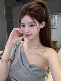 乌鲁木齐市天山区优质妹子换装制服诱惑